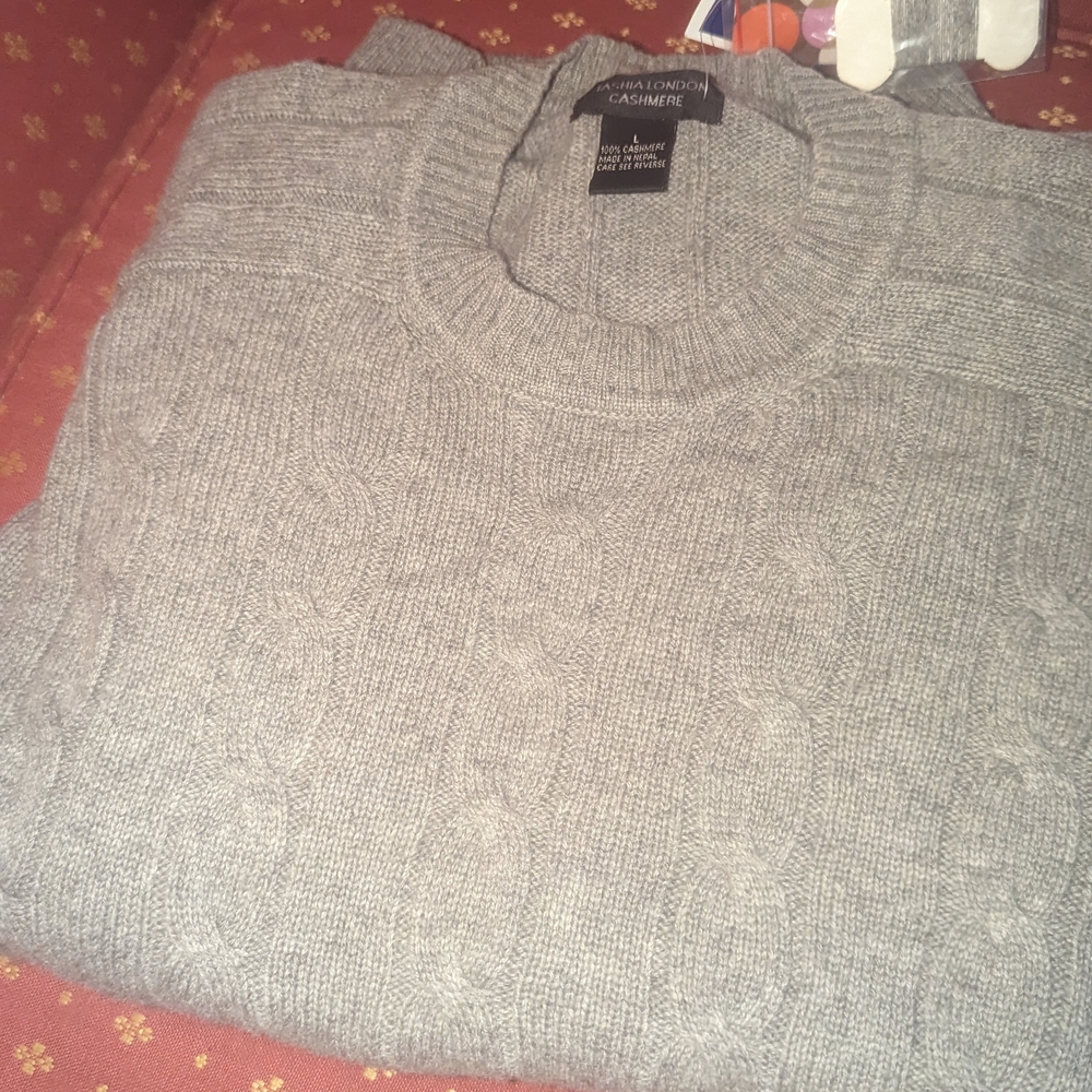 Gray Cashmere Men's Sweater